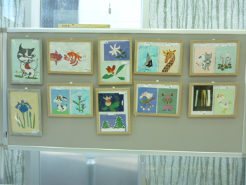 大坪支店の作品展のロビー展の様子