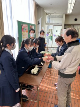 せいしん「youyou倶楽部」会員旅行の様子
