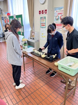 せいしん「youyou倶楽部」会員旅行の様子